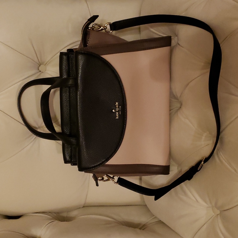 Kate Spade TRI color satchel like new with pebbled leather